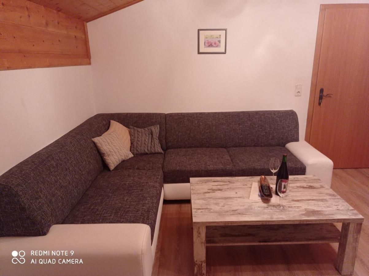 Haus Sonnenschein Appartement Holzgau Buitenkant foto