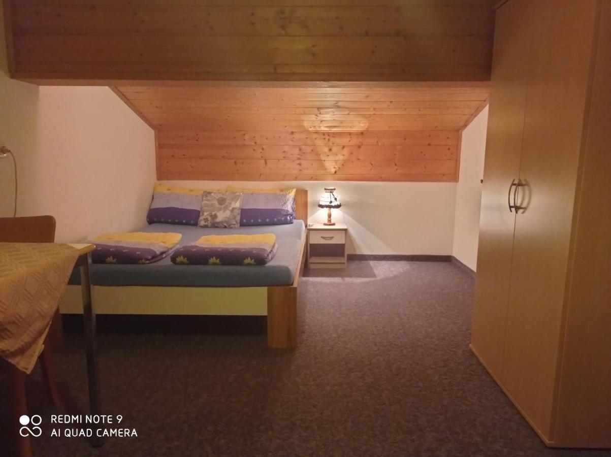 Haus Sonnenschein Appartement Holzgau Buitenkant foto