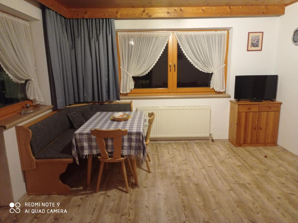 Haus Sonnenschein Appartement Holzgau Buitenkant foto